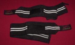 Wrist_Wraps_Knee_Wraps_Black_exercise.jpg