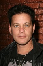 Corey_Haim_0_0_0x0_335x512.jpg